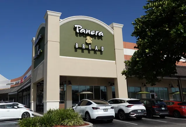 Panera Bread 在持续品牌转型中任命 Cava 的 Andrew Rebhun 为首席营销官