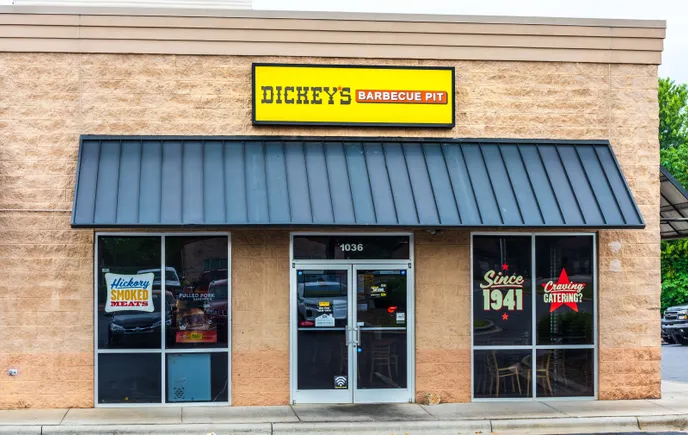 Dickey's折扣策略正在烧掉利润,加盟商如是说